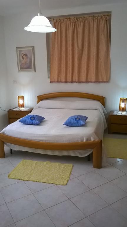 Sa Domu Sarda Casa Vacanza Piscinas Rum bild