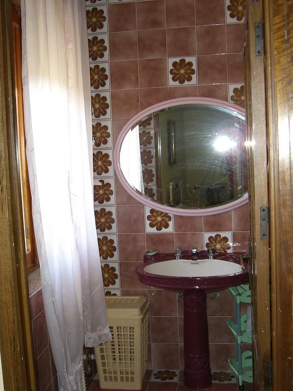 Sa Domu Sarda Casa Vacanza Piscinas Rum bild