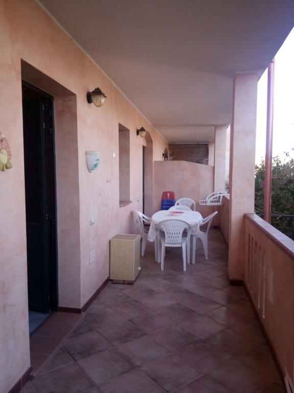 Sa Domu Sarda Casa Vacanza Piscinas Exteriör bild